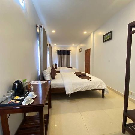 The Moon Kampot Boutique Hotel Bagian luar foto