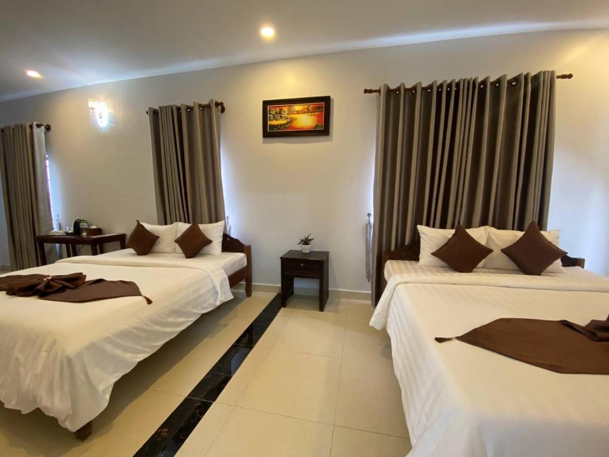The Moon Kampot Boutique Hotel Bagian luar foto